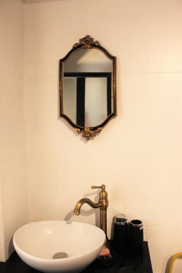 Entire Serviced Apartment With A Beautiful View Tirana Esterno foto