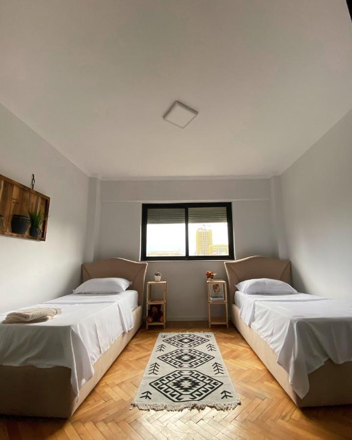 Entire Serviced Apartment With A Beautiful View Tirana Esterno foto